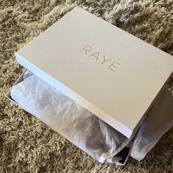 New Revolve Raye Lea Loafer Beige - Picture 3 of 5